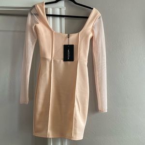 Pretty little thing BODYCON dress